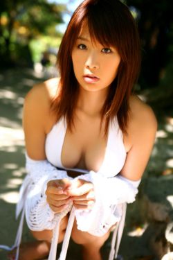 张馨予